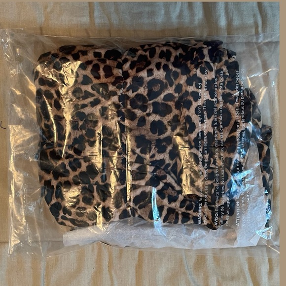 TORRID BodyCon Marilyn Monroe Midi Ruched Leopard Print V-Back Dress 22/24 NWT - Picture 14 of 16